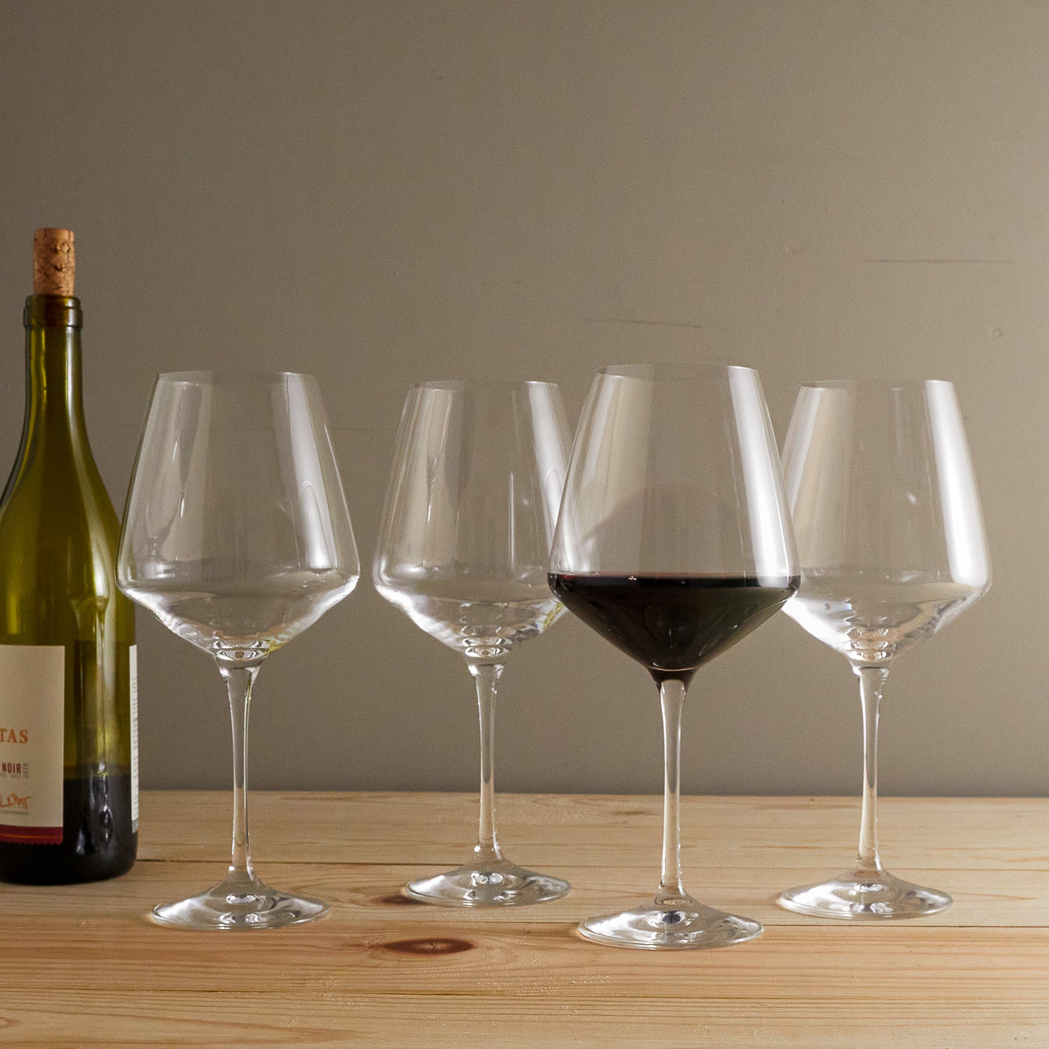 100-Bianca Italiana Crystal Wine Glasses